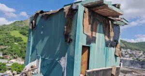 Crea-ES aponta sinais de corrosão em caixa d’água que se rompeu em Vitória