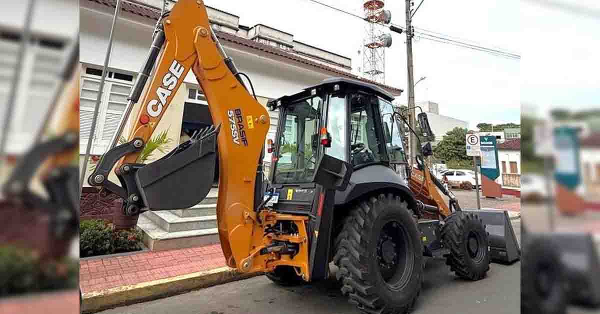 Alfredo Chaves Recebe Retroescavadeira de R$ 320 Mil para Reforçar Infraestrutura no Interior