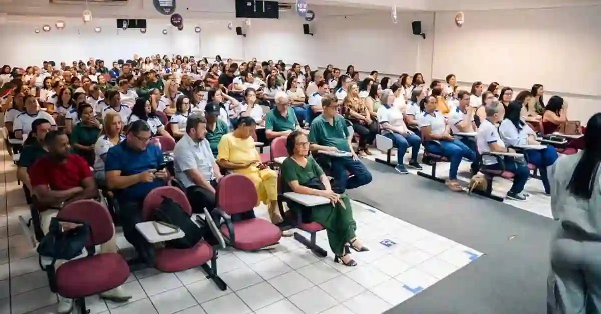 Guarapari entrega 200 tablets para agentes de Saúde e de Endemias